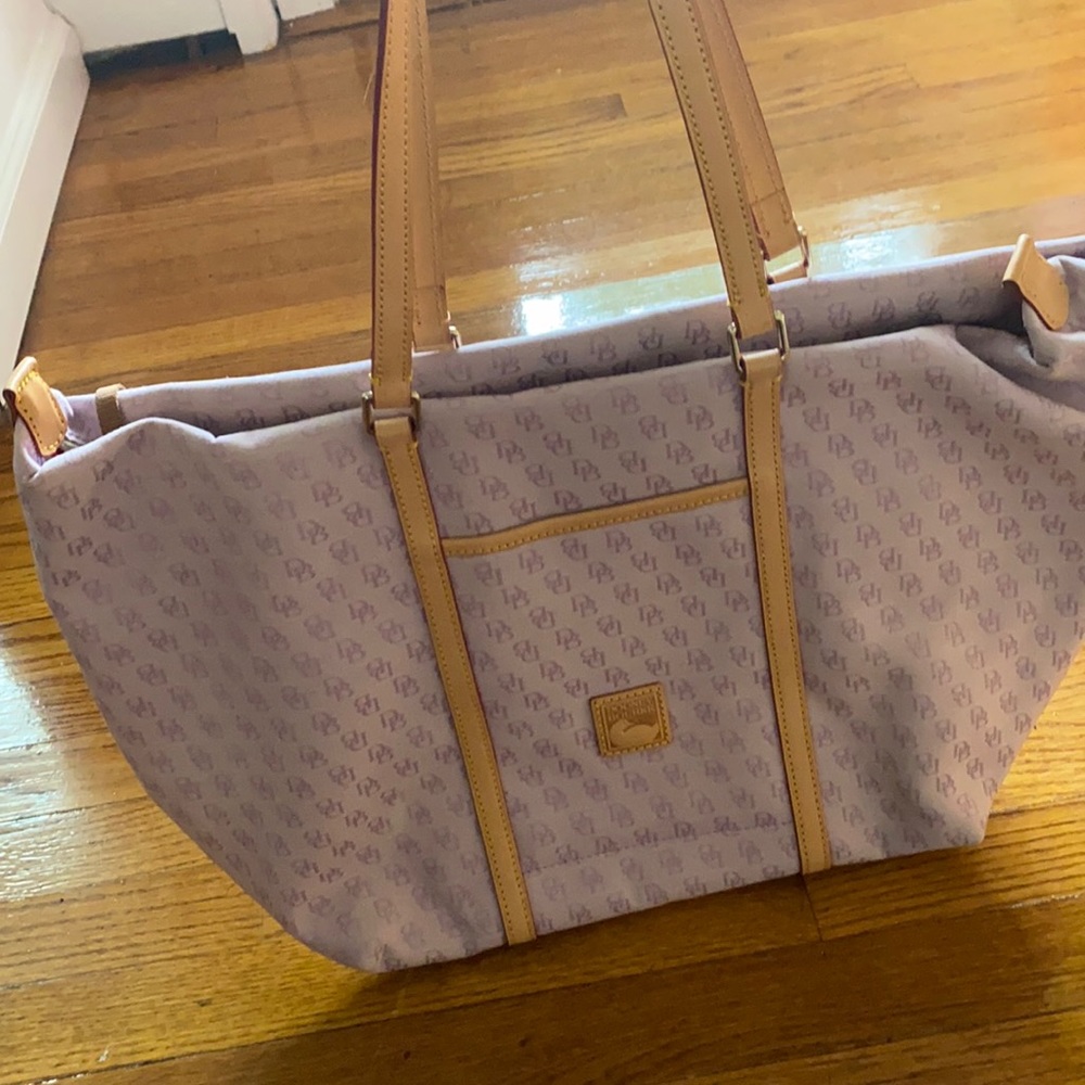 Dooney & Bourke